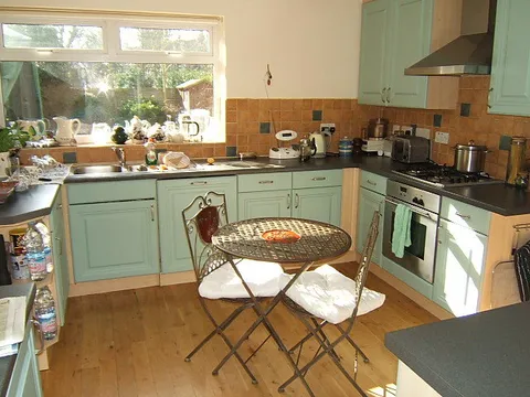 30a_Cambridge_Park_Kitchen_2009.jpg