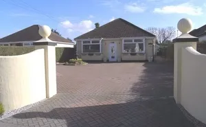 5 bedroom property in St Mellons Road, Marshfield, Cardiff