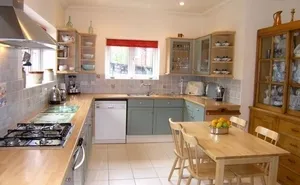 6 bedroom property in Mill Road, Llanishen, Cardiff