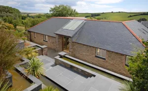 5 bedroom property in West Alvington