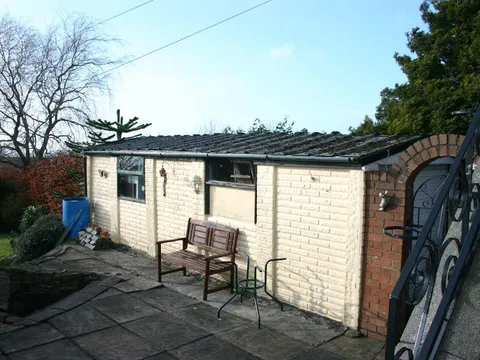 garage.jpg