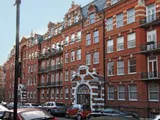 Kensington Court Mansions, Kensington Court, W8