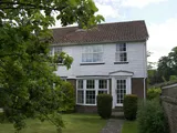 MIDHURST a 3 bed semi detached house quietly located in the centre of town