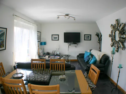 Dining_Area.jpg