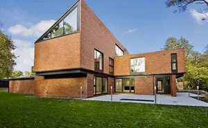 5 bedroom property in Heol Esgyn, Cyncoed, Cardiff