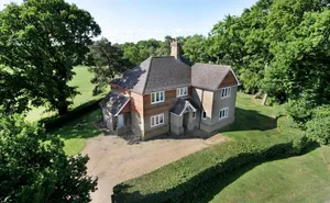 5 bedroom property in Willetts Lane, Blackham, Tunbridge Wells, Kent, TN3