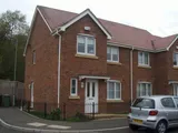 Lon Y Efail, Caerau
