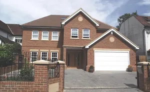 7 bedroom property in Gills Hill, Radlett, Hertfordshire, WD7