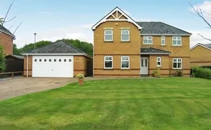 4 bedroom property in Everest Walk, Llanishen, Cardiff.