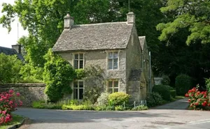 3 bedroom property in Ampney Crucis, Cirencester, Gloucestershire