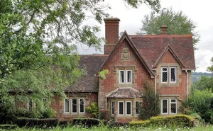 4 bedroom property in Ashurst Road, Ashurst, Tunbridge Wells, Kent, TN3 9TE