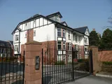 Ashley Road, Hale