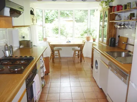 Chelwood_42_kitchen_2_8_11.jpg