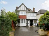 Hillcrest Avenue, Edgware, Middx HA8 8PA