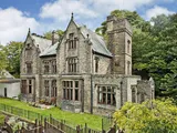 The Whins, Whinswood, Halifax Road, Keighley, BD21