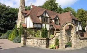 5 bedroom property in Llantarnam Gardens, Llantarnam, Cwmbran.
