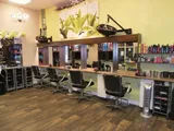 Well Established Hair Salon in heart of Newton Abbot