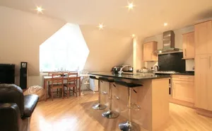 2 bedroom property in The Crescent, Station Road, Woldingham, Surrey, CR3
