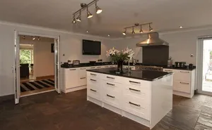 4 bedroom property in Pentwyn Lane, Govilon