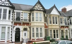 4 bedroom property in Ty-Draw Place, Roath Park, Cardiff