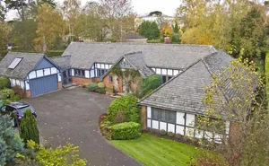 5 bedroom property in Burwood Park