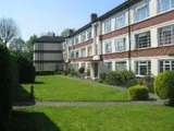 Manor Vale, Boston Manor Road