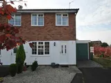 AMBLECOTE - Bewlay Close
