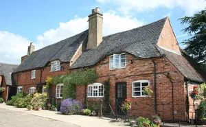 5 bedroom property in Main Street
Easenhall