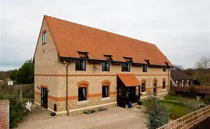 5 bedroom property in Matching, Old Harlow