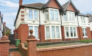 4 bedroom property in Cyncoed Road, Cyncoed, Cardiff