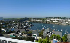4 bedroom property in Meadow Close, Polruan, Fowey, Cornwall
