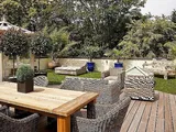 2 bedroom Second Floor Apartment in South Ascot