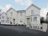 2 bedroom apartment with level access to St Marychurch Precinct