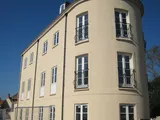 We are proud to bring to the market this 1st floor 1 bedroom apartment in a popular development on the outskirts of Shep