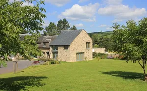 4 bedroom property in Staverton, Nr Totnes, Devon, TQ9 6NU