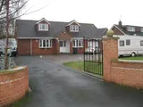 Lynton Littleworth Lane, Rossington, Doncaster DN11