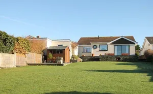 3 bedroom property in Kingsbridge Town