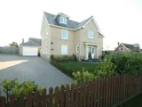 Guide Price £549,999 - £574,999 Kirby-le-Soken
