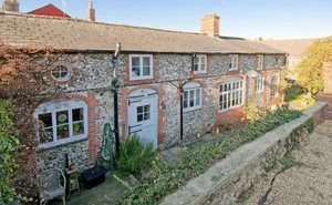 3 bedroom property in George Lane, Marlborough, Wiltshire, SN8
