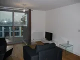 New build one bedroom apartment at Waterside development - 15 mins Canary Wharf