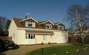 5 bedroom property in Fairfield Road, Wraysbury, Staines, Berkshire, TW19
