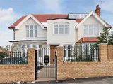 Creighton Avenue, Muswell Hill, London, N10