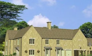 2 bedroom property in Kings Court, Woodstock