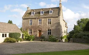 6 bedroom property in Broadwell, Moreton-in-Marsh, Gloucestershire