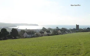 4 bedroom property in Thurlestone