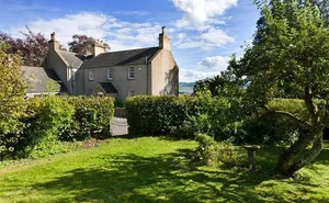 7 bedroom property in Kinfauns Manse, Kinfauns, Perthshire, PH2 7LD