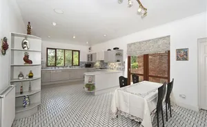 7 bedroom property in Denham