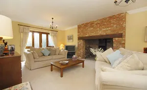 5 bedroom property in Broadham Place, Old Oxted, Surrey