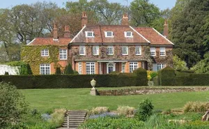 8 bedroom property in Capel Hall Lane, Trimley St. Martin, Suffolk