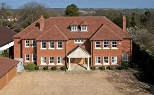 6 bedroom property in The Ridgeway, Cuffley